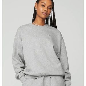 ALO Accolade Crew Neck Pullover